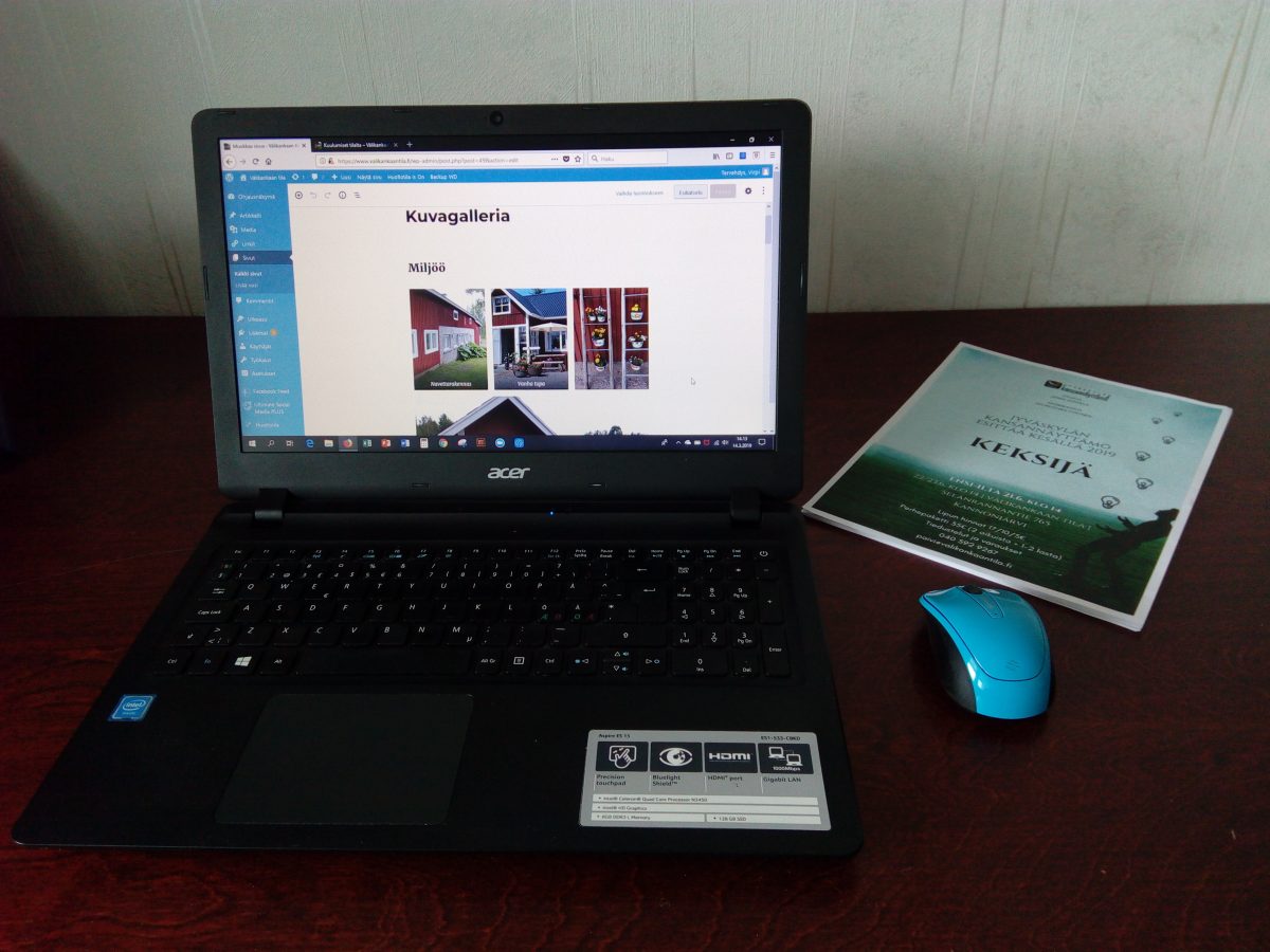 Ensin rakensimme juhlatilat ja nyt verkkosivut..